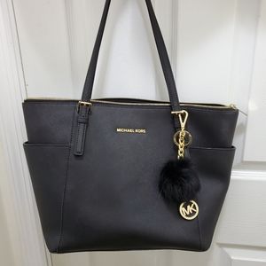 Michael Kors Jet Set Large Black Tote